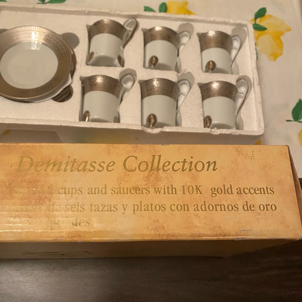 Baum Brothers cups and saucers 10K gold accents